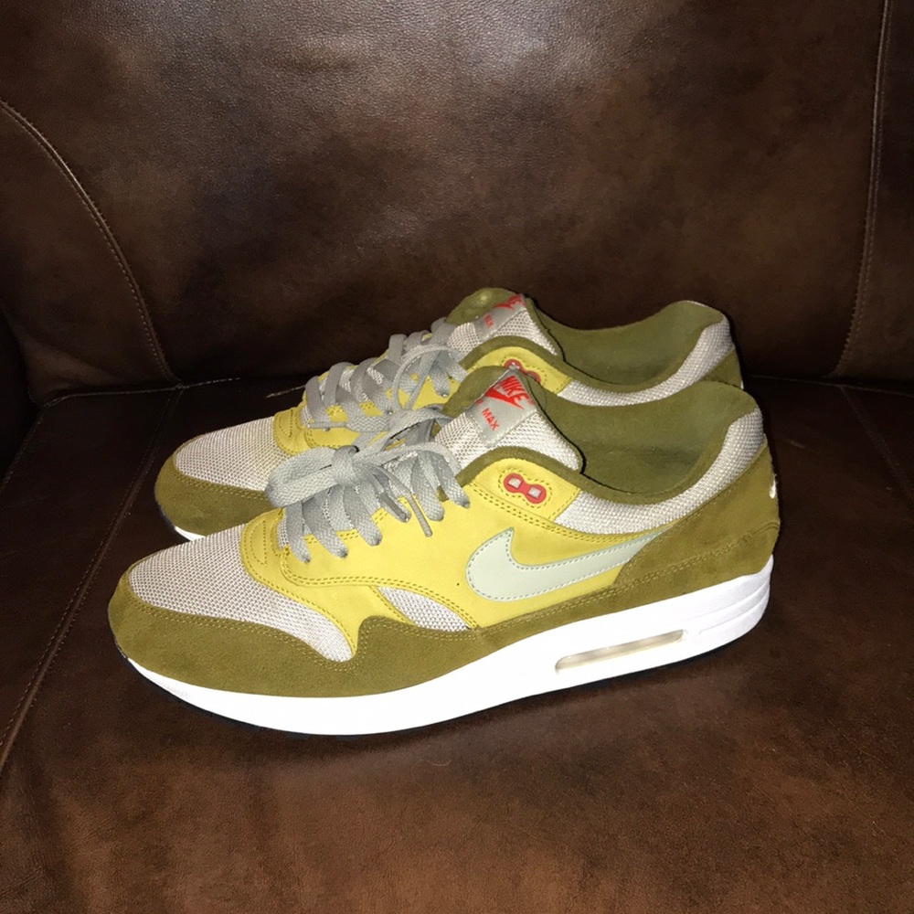 NIKE AIR MAX 1